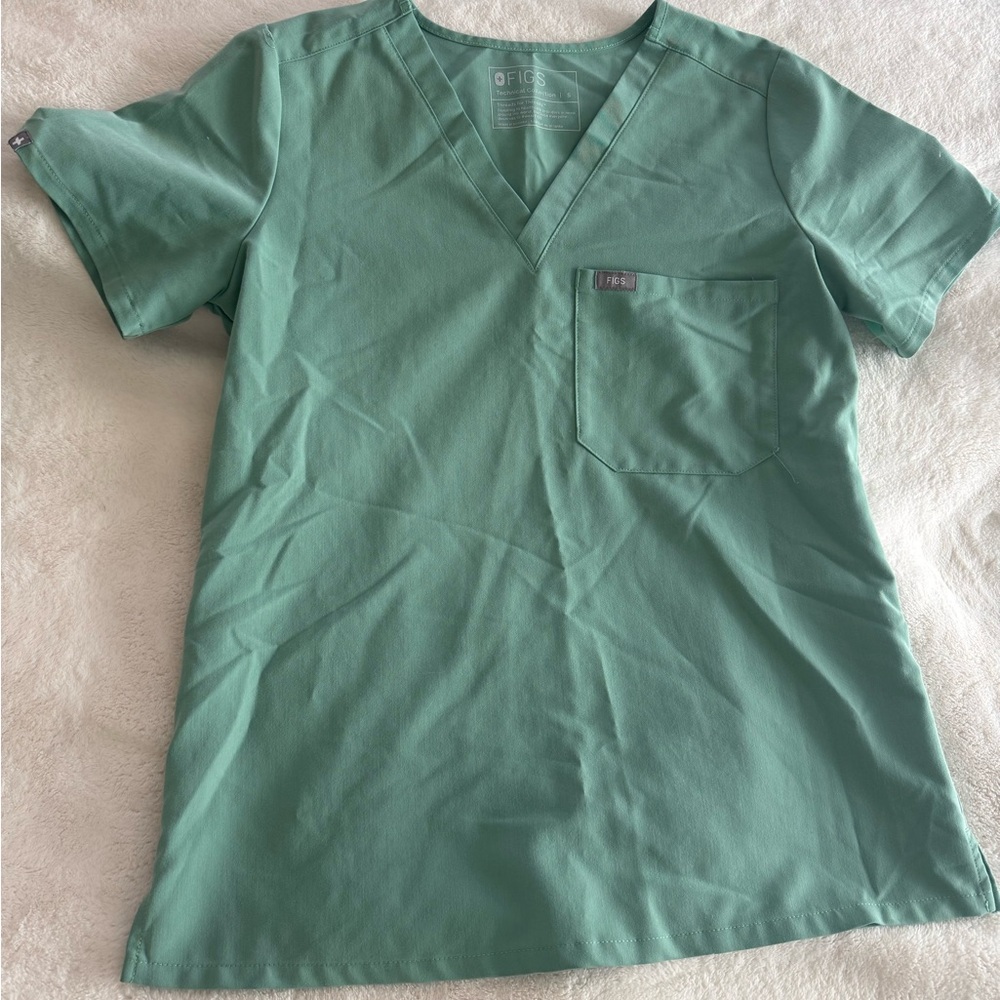 Figs Catarina Scrub Top in Jade Green